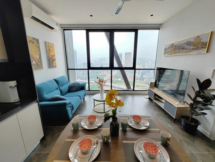 Scarletz Suites Klcc By Deko Kuala Lumpur Esterno foto