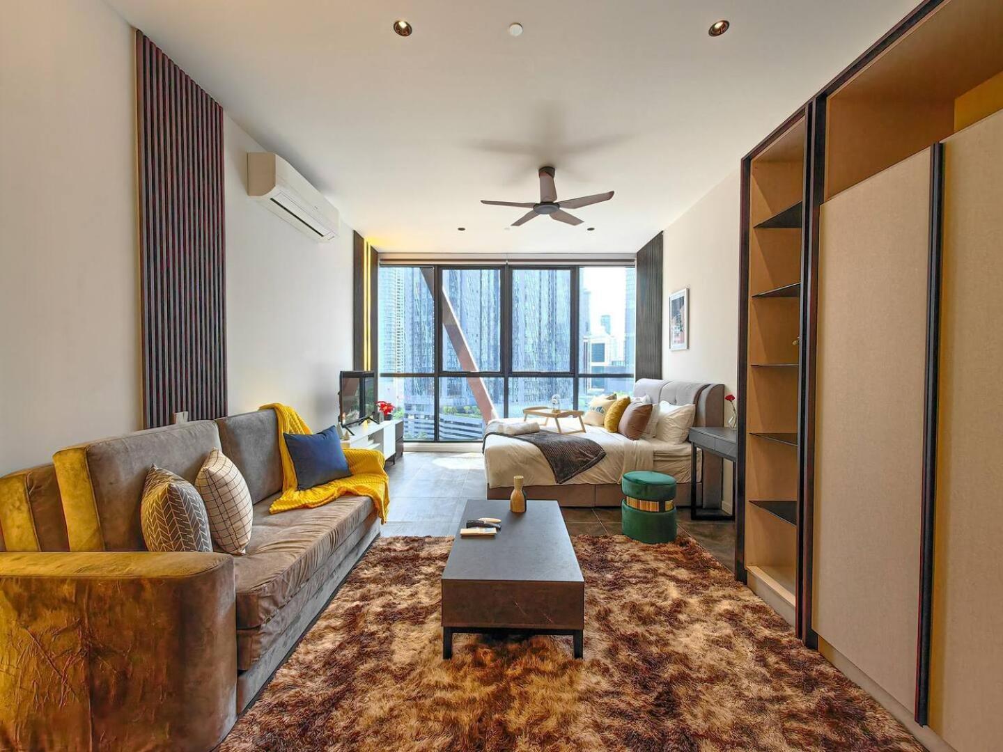 Scarletz Suites Klcc By Deko Kuala Lumpur Esterno foto