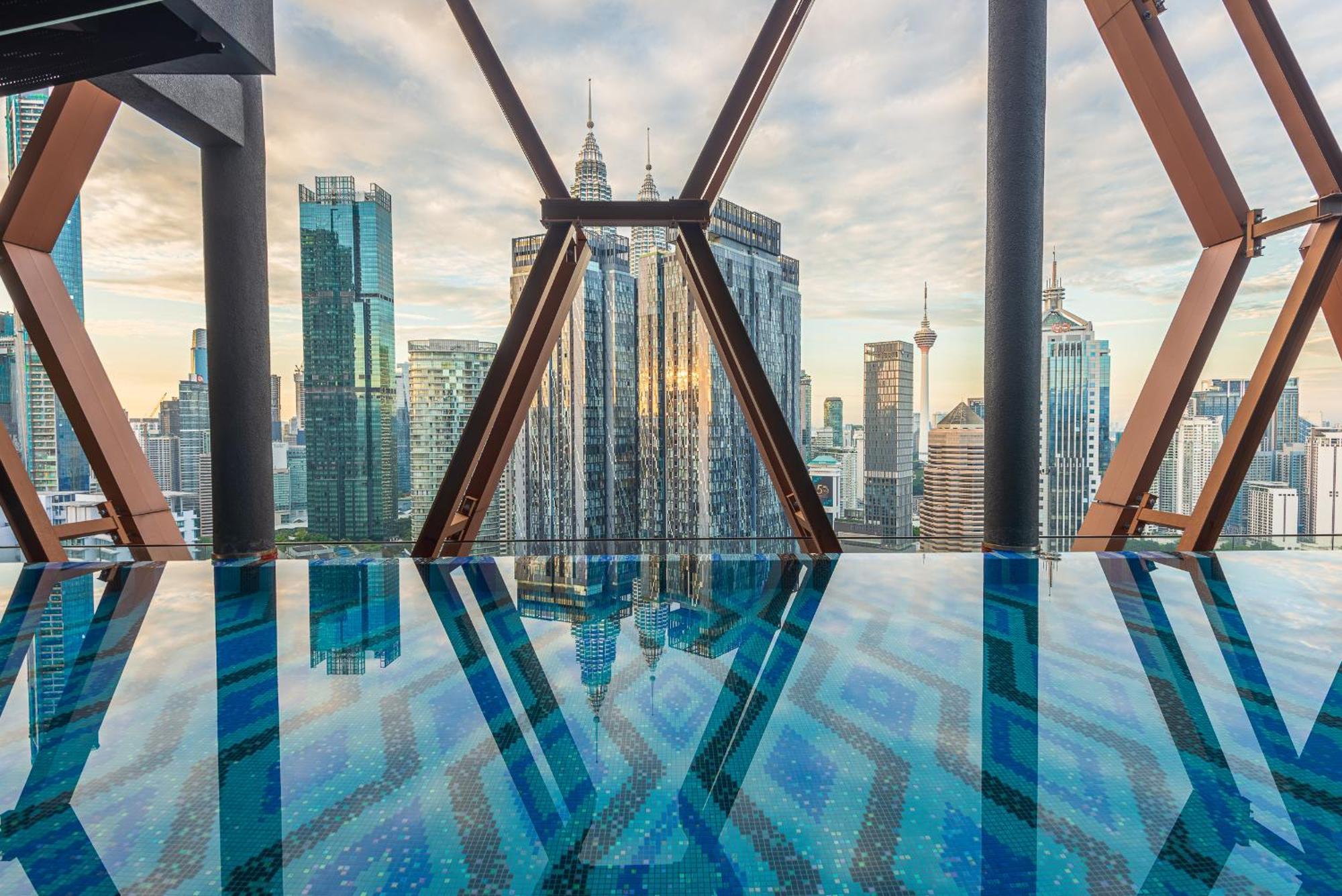 Scarletz Suites Klcc By Deko Kuala Lumpur Esterno foto